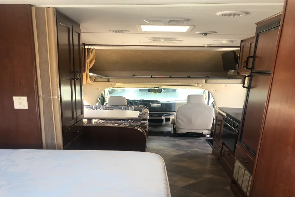 Class C 24' Forest River Sunseeker-2014
