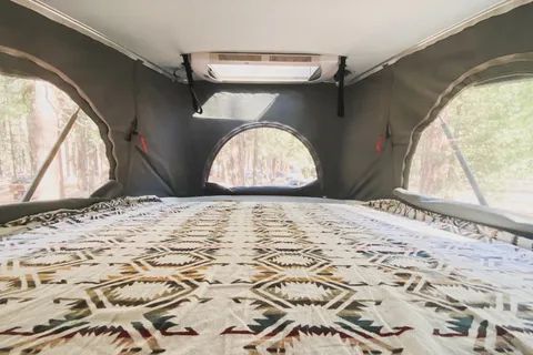 "The Family Vandalorian" Hymer Aktiv 2.0 w/ LOFT