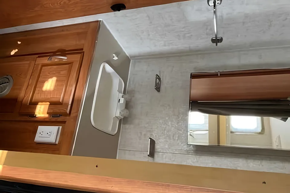 Tilman's Thor Thor Wanderer 260BH Travel Trailer