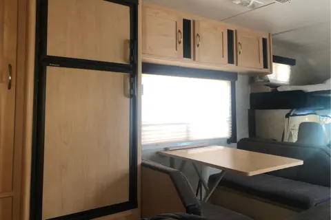 Family Adventurer! 22” Sleeps 6, a life time memory!