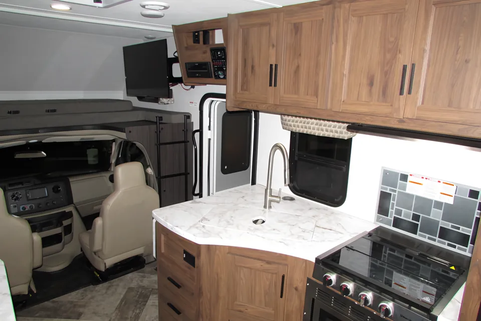BW's Forest River Sunseeker Class C