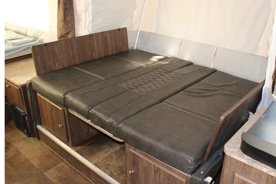 J&M's Forest River Rockwood 232 ESP Tent Trailer