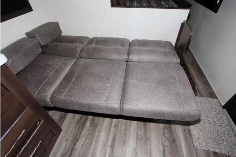 ouRVrentals1 (great couple/small family unit)
