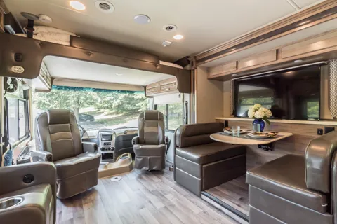 RV Pennie- 2019 Jayco Precept 31 UL