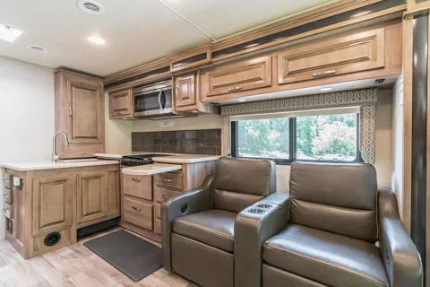 RV Pennie- 2019 Jayco Precept 31 UL
