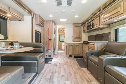RV Pennie- 2019 Jayco Precept 31 UL