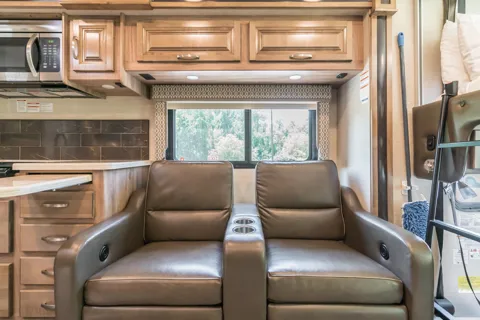 RV Pennie- 2019 Jayco Precept 31 UL