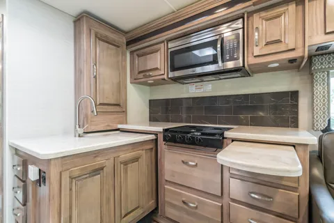 RV Pennie- 2019 Jayco Precept 31 UL