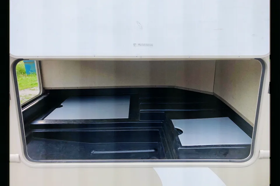 2019 Class C Motorhome with Solar Panels