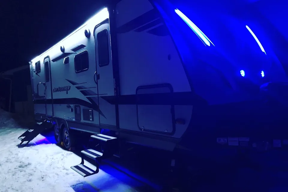 2022 Jayco Jay Feather 24BH