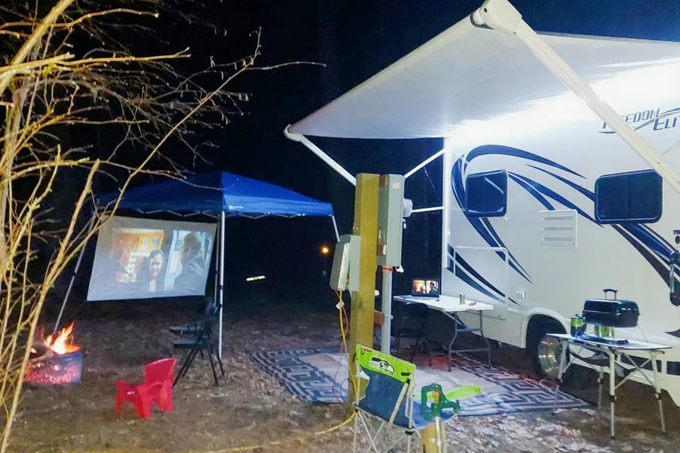 Family 2019 Chevrolet Motorhome - Thor Freedom Elite Class C