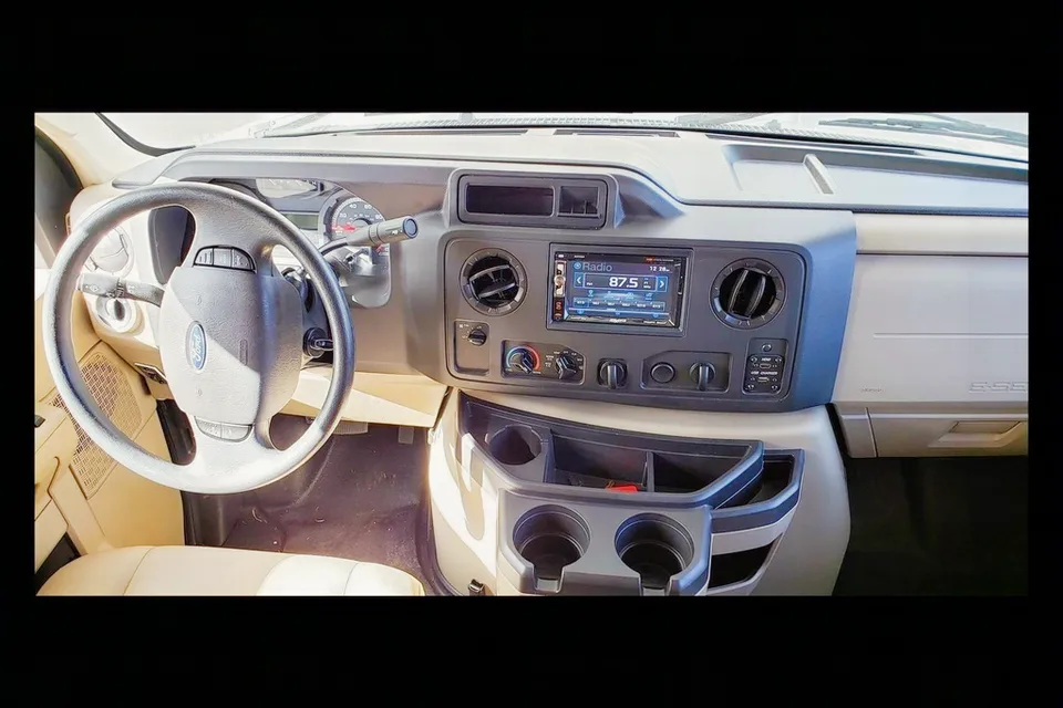 Family 2019 Chevrolet Motorhome - Thor Freedom Elite Class C