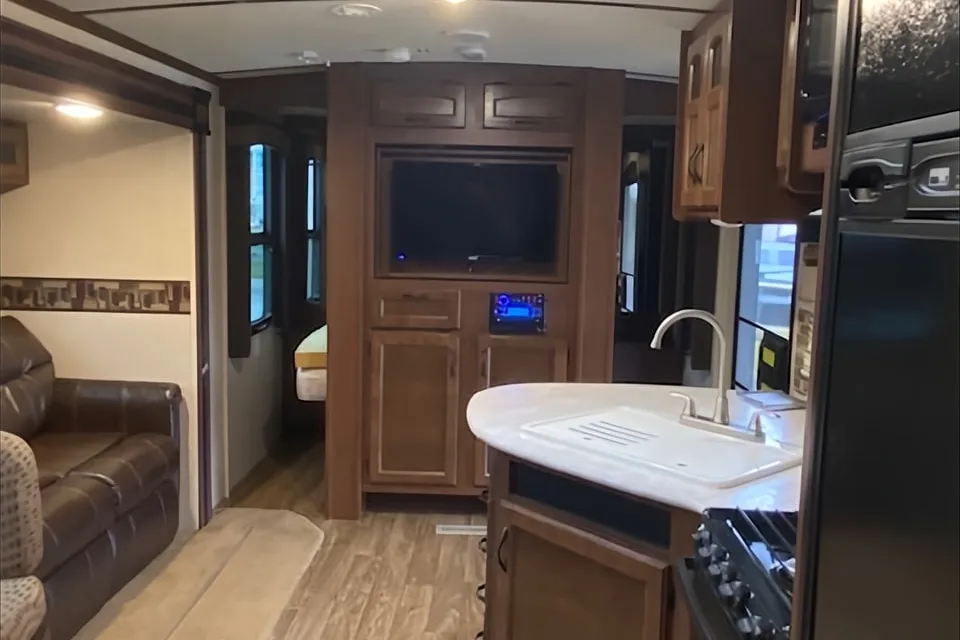 Cathy's Jayco White Hawk Ultra Lite 28DSBH Travel Trailer