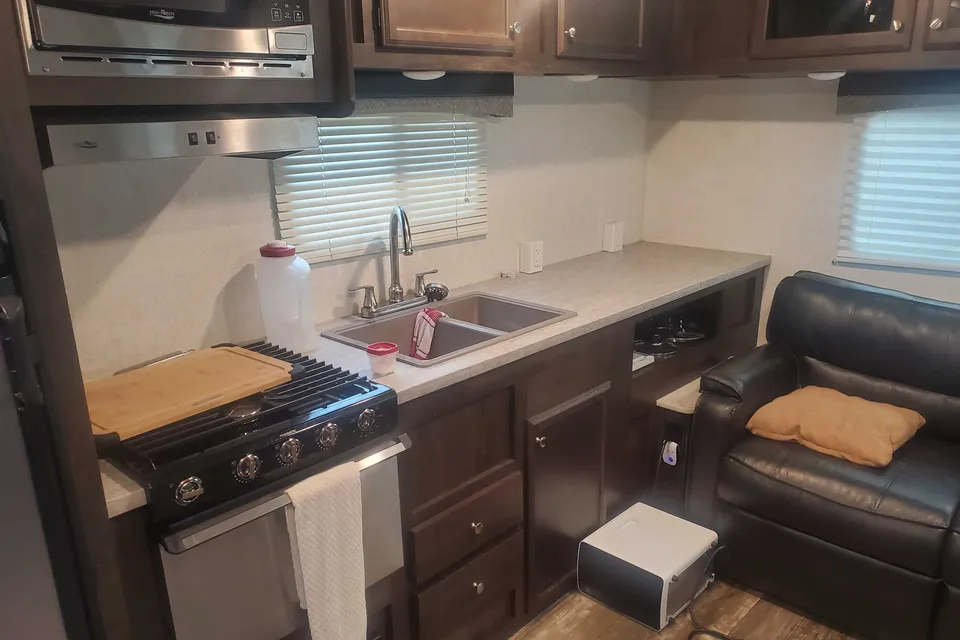 Starcraft 24rls Travel Trailer