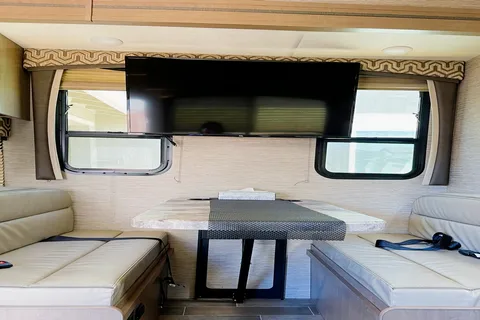 2021 Thor Motor Coach chateau Class C