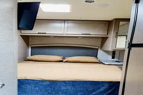 2021 Thor Motor Coach chateau Class C