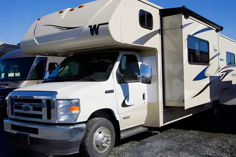 Winnebago 2022 Minnie Winnie 31H Classe C