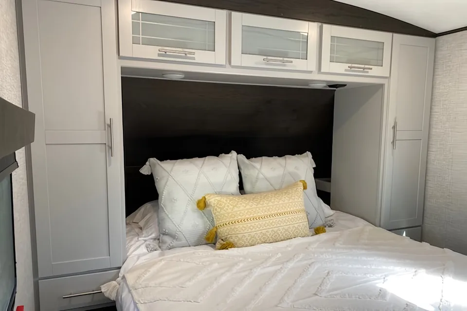 Spacious & Stylish Travel Trailer