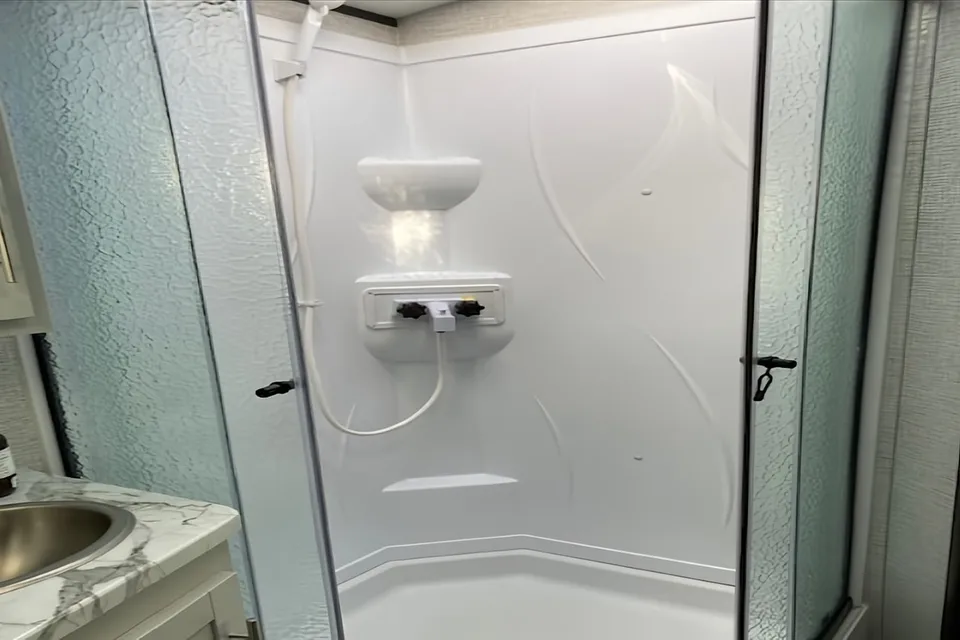 Spacious & Stylish Travel Trailer