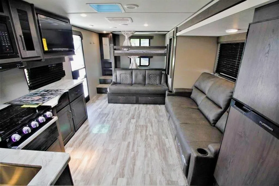 Bradley's Grand Design Transcend Xplor 265BH Travel Trailer