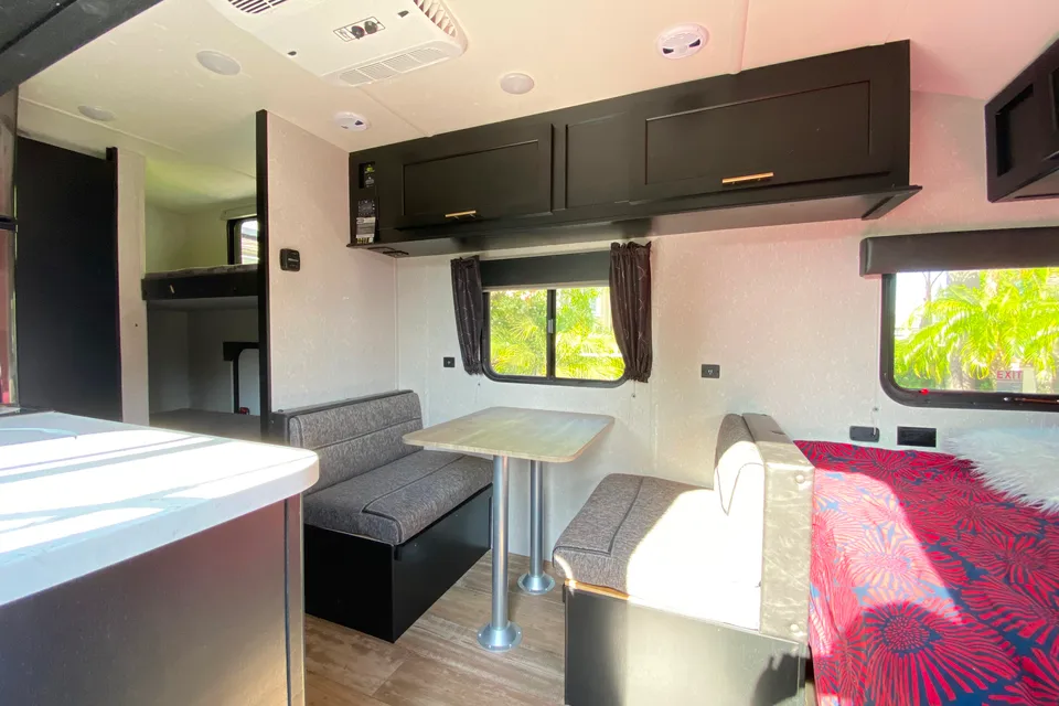 ❤️ Rent my 2022 RV Delivered to RV Parks ❤️Sleeps 5