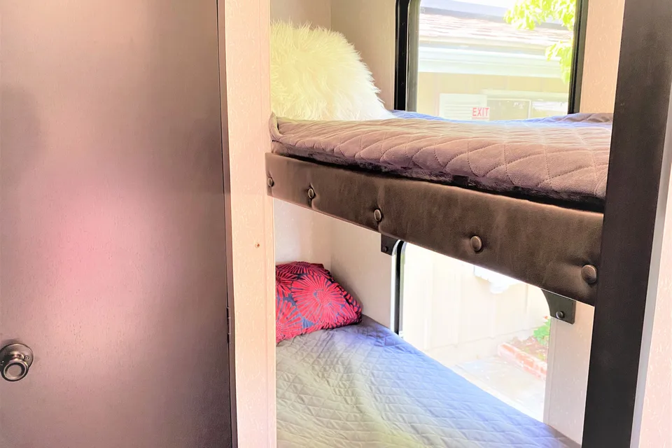 ❤️ Rent my 2022 RV Delivered to RV Parks ❤️Sleeps 5