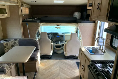Spacious, Modern and Solar! 2016 Coachmen Freelander