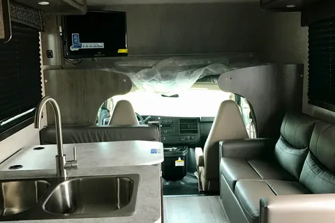 ERIC's 2022 Jayco Redhawk 27N SE Class C