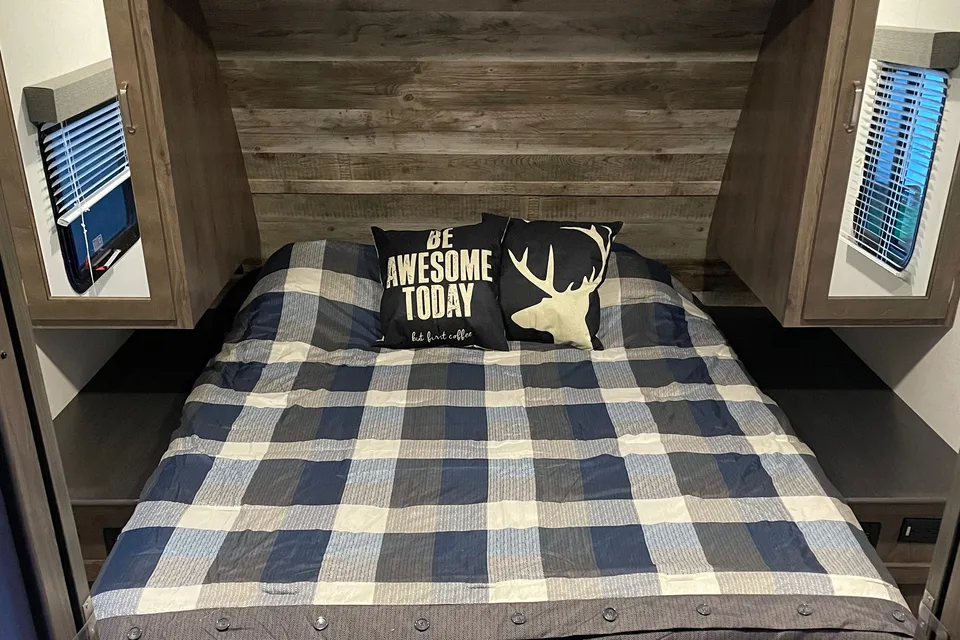 J & J’s Getaway Travel Trailer 