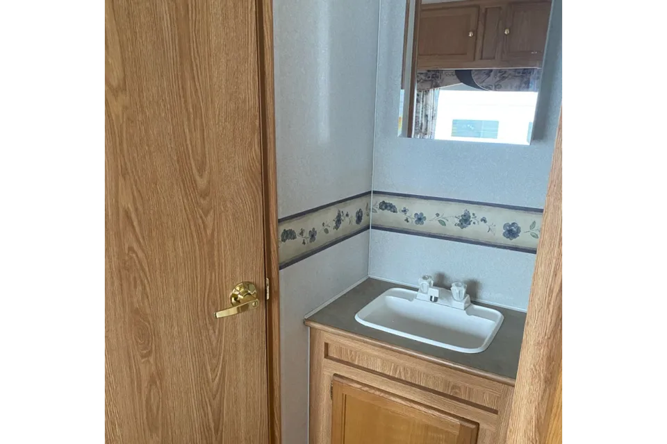 Sleeps 4 - Rustler Towable Trailer