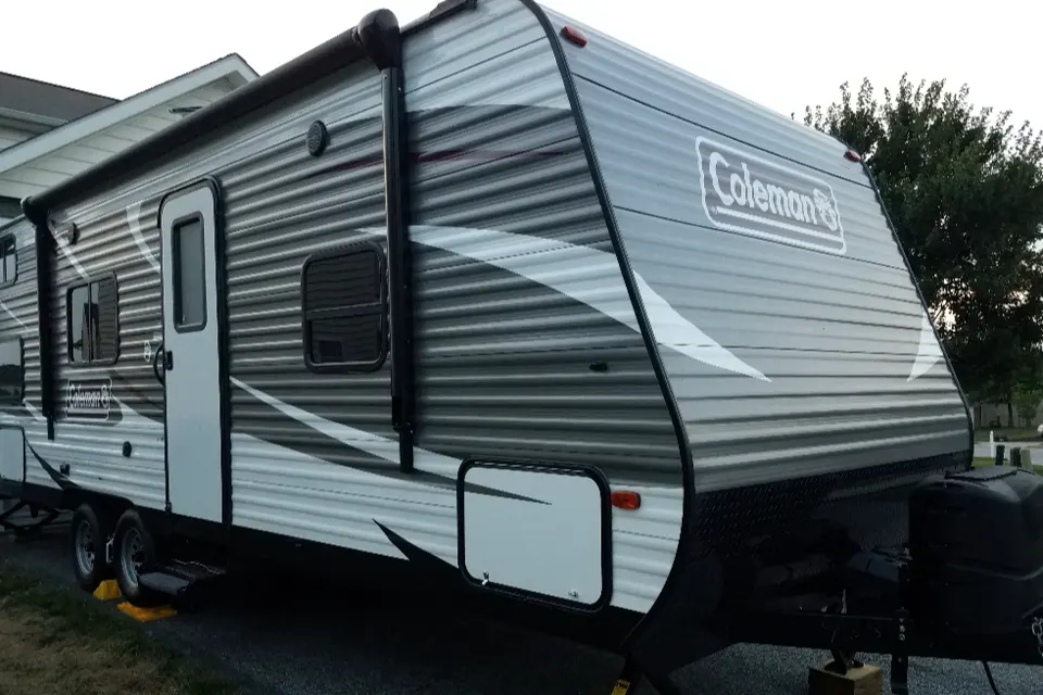 Brian's Coleman 27BHS Travel Trailer