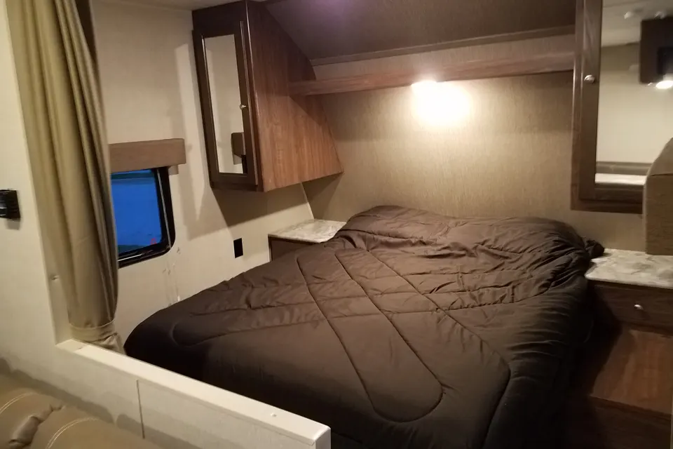 Brian's Coleman 27BHS Travel Trailer