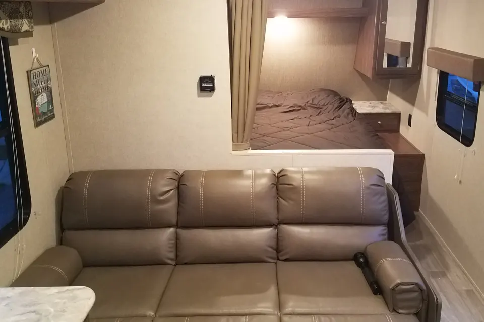 Brian's Coleman 27BHS Travel Trailer