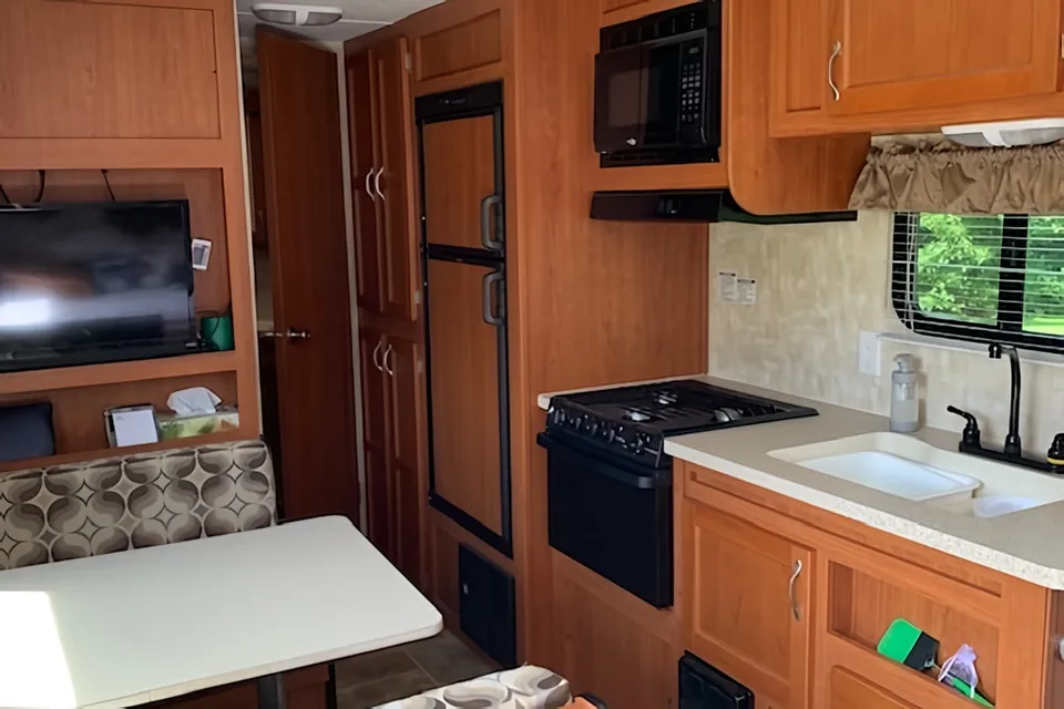 Christophe's Echo North Bay Travel Trailer