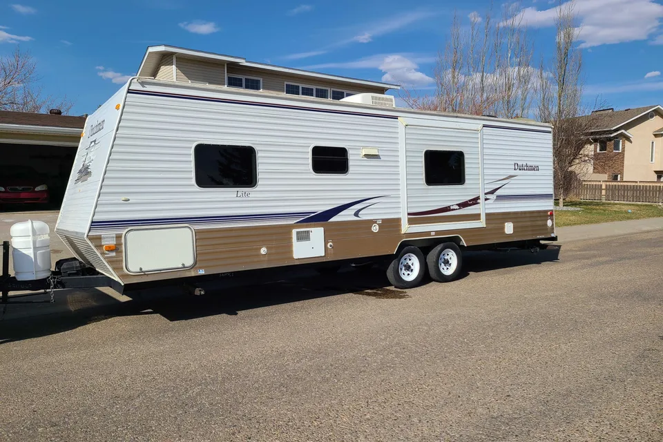 Dutchmen 28H SSL Travel Trailer