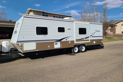 Dutchmen 28H SSL Travel Trailer