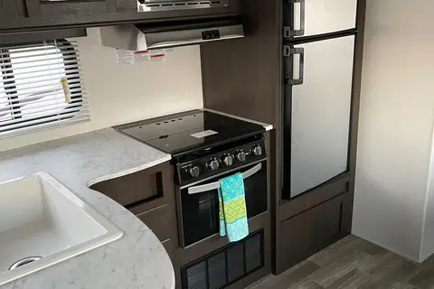 🏕️ “Big Gray” – 2020 Salem Travel Trailer (Delivered to You!) 🚐✨
