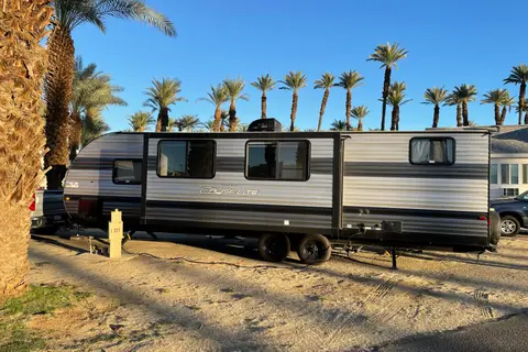 🏕️ “Big Gray” – 2020 Salem Travel Trailer (Delivered to You!) 🚐✨