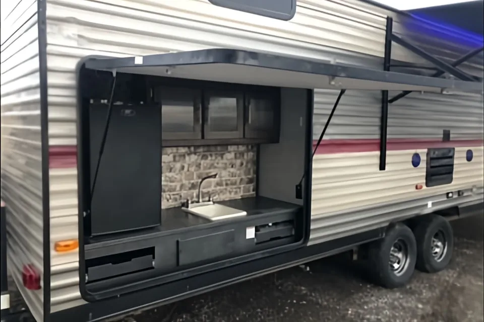 Forest River Cherokee Grey Wolf 29BH Travel Trailer