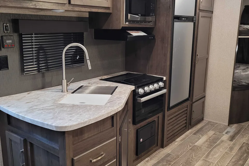 🌟5 Star Travel Trailer- sleeps 8! Comfort and luxury 