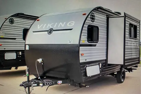 2021 Viking 2  BHS 1-Slide ultra lite Vacation on Wheels
