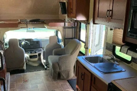 Vie Rider Forest River sunseeker Classe C