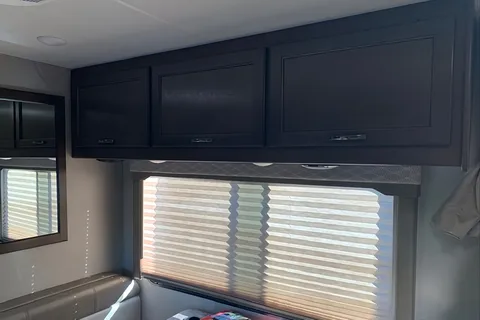 THOR FREEDOM ELITE 24' (SUPER CLEAN)
