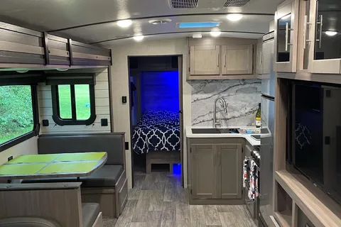 “The Beaumont”Crossroads Sunset Trail Travel Trailer
