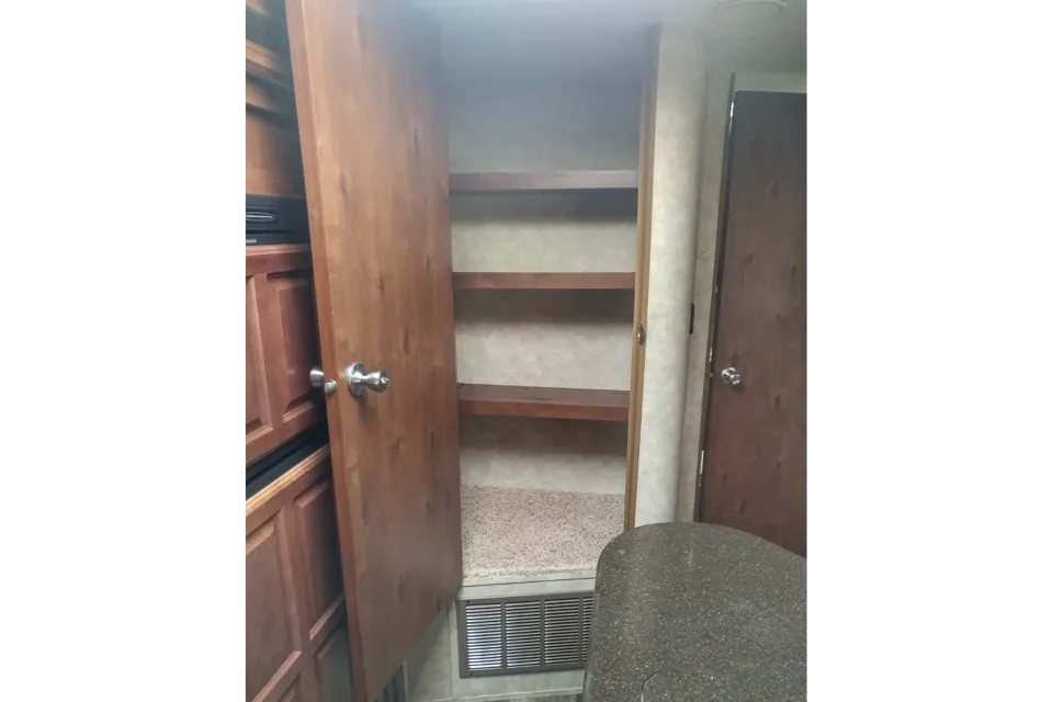Gulf Stream 30RBI Travel Trailer