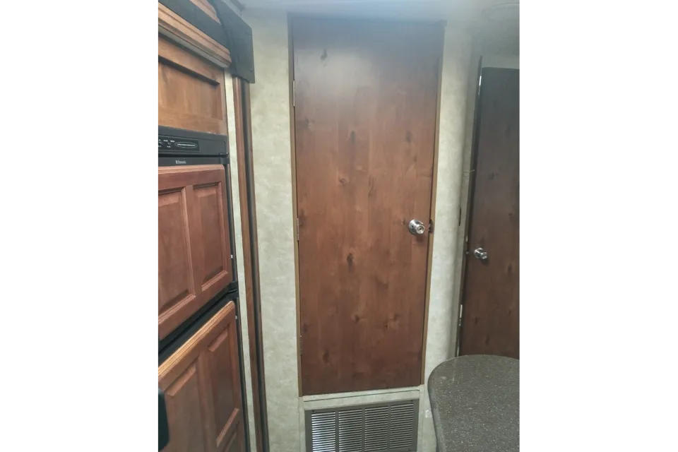 Gulf Stream 30RBI Travel Trailer