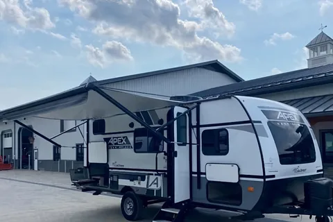 Take It Easy - 2022 Apex Nano 19’ Off Grid Travel Trailer