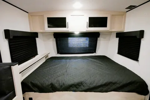 Take It Easy - 2022 Apex Nano 19’ Off Grid Travel Trailer