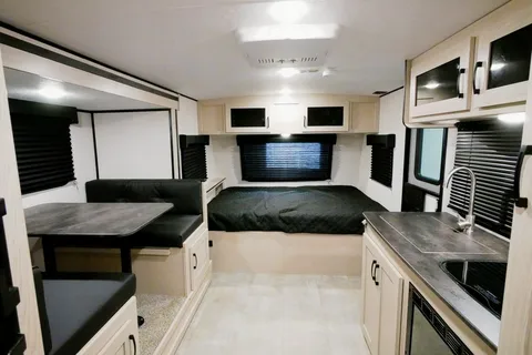 Take It Easy - 2022 Apex Nano 19’ Off Grid Travel Trailer