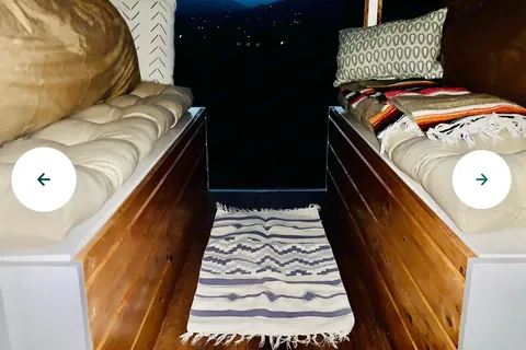 Converted School Bus SKOOLIE fully solar powered SEATS 7!